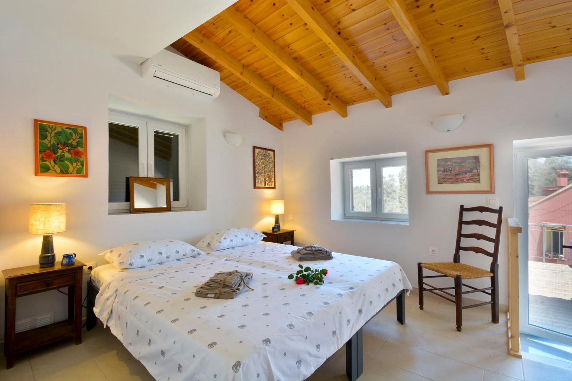 Villa Papaspiros Kouramádes エクステリア 写真